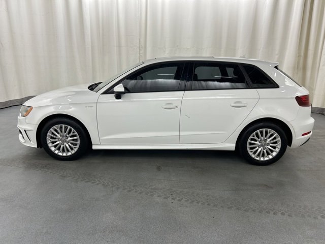 Used 2016 Audi A3 e-tron Premium w/ Audi MMI Navigation Plus image 3