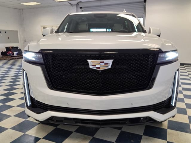 Used 2023 Cadillac Escalade ESV Sport Platinum AWD/4WD image 2