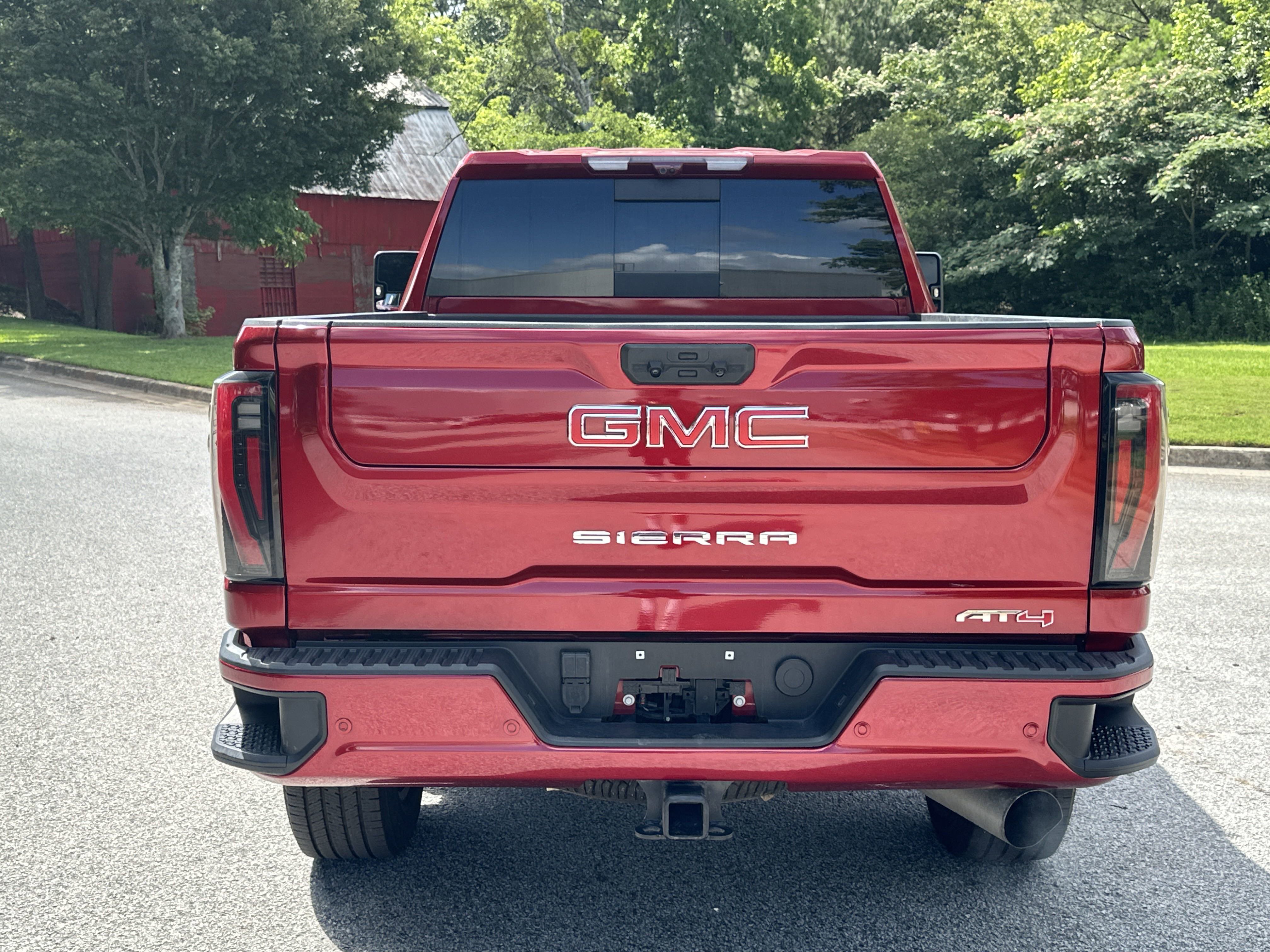 Used 2024 GMC Sierra 2500 AT4 w/ Technology Package image 6