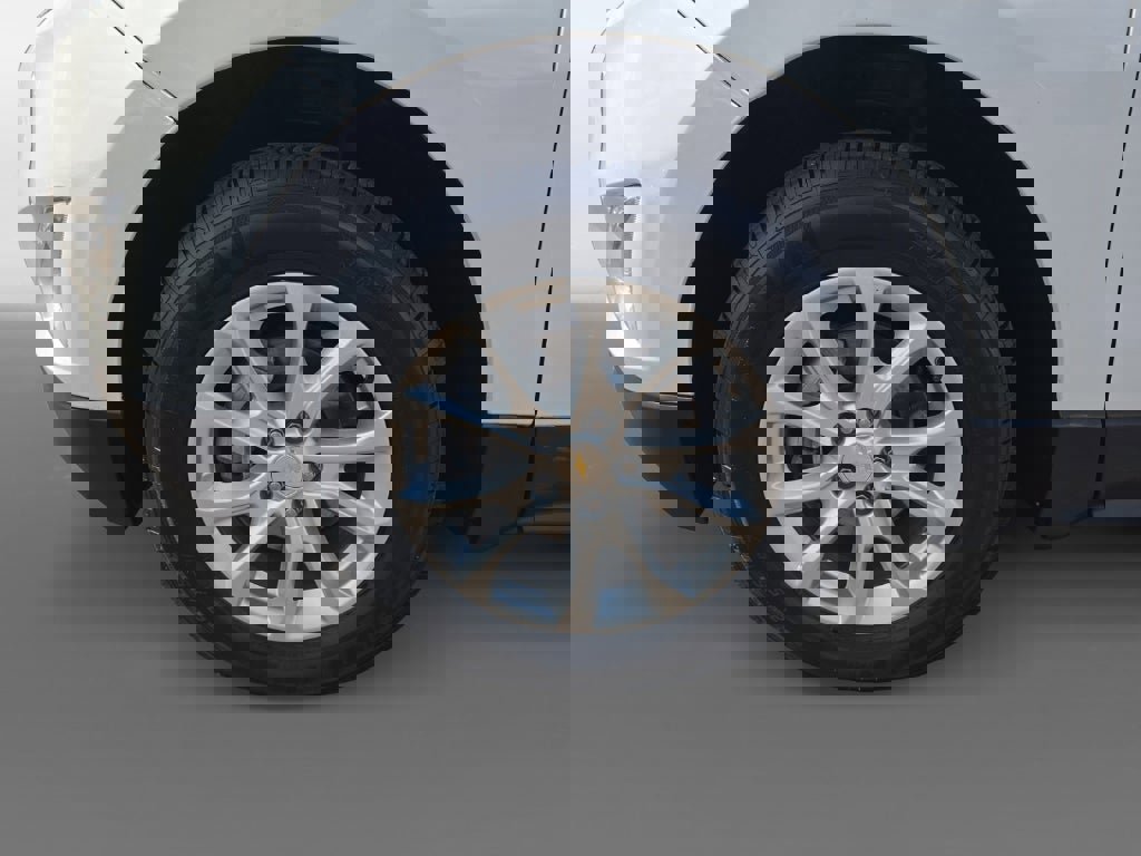 Used 2019 Chevrolet Equinox LT image 9