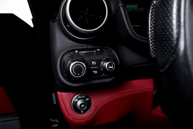 Certified 2020 Ferrari Portofino image 44