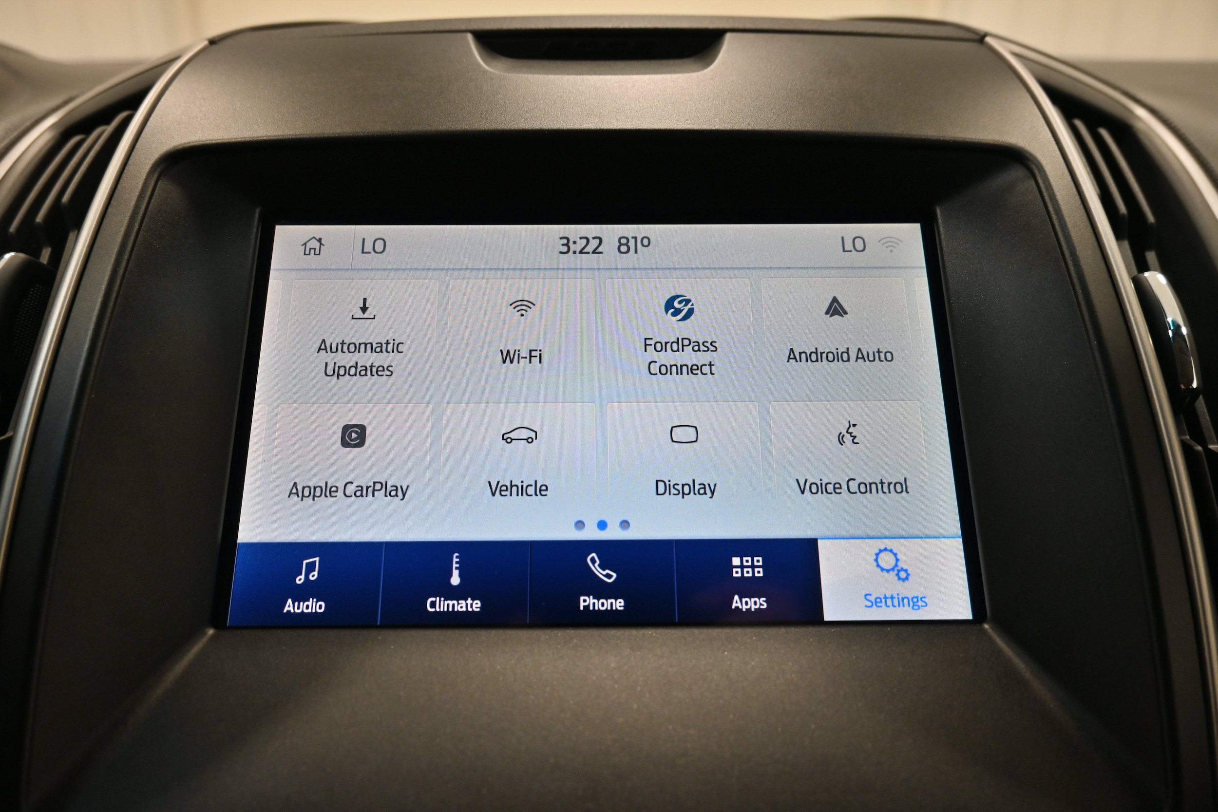 Used 2020 Ford Edge SEL w/ Cold Weather Package AWD/4WD image 18