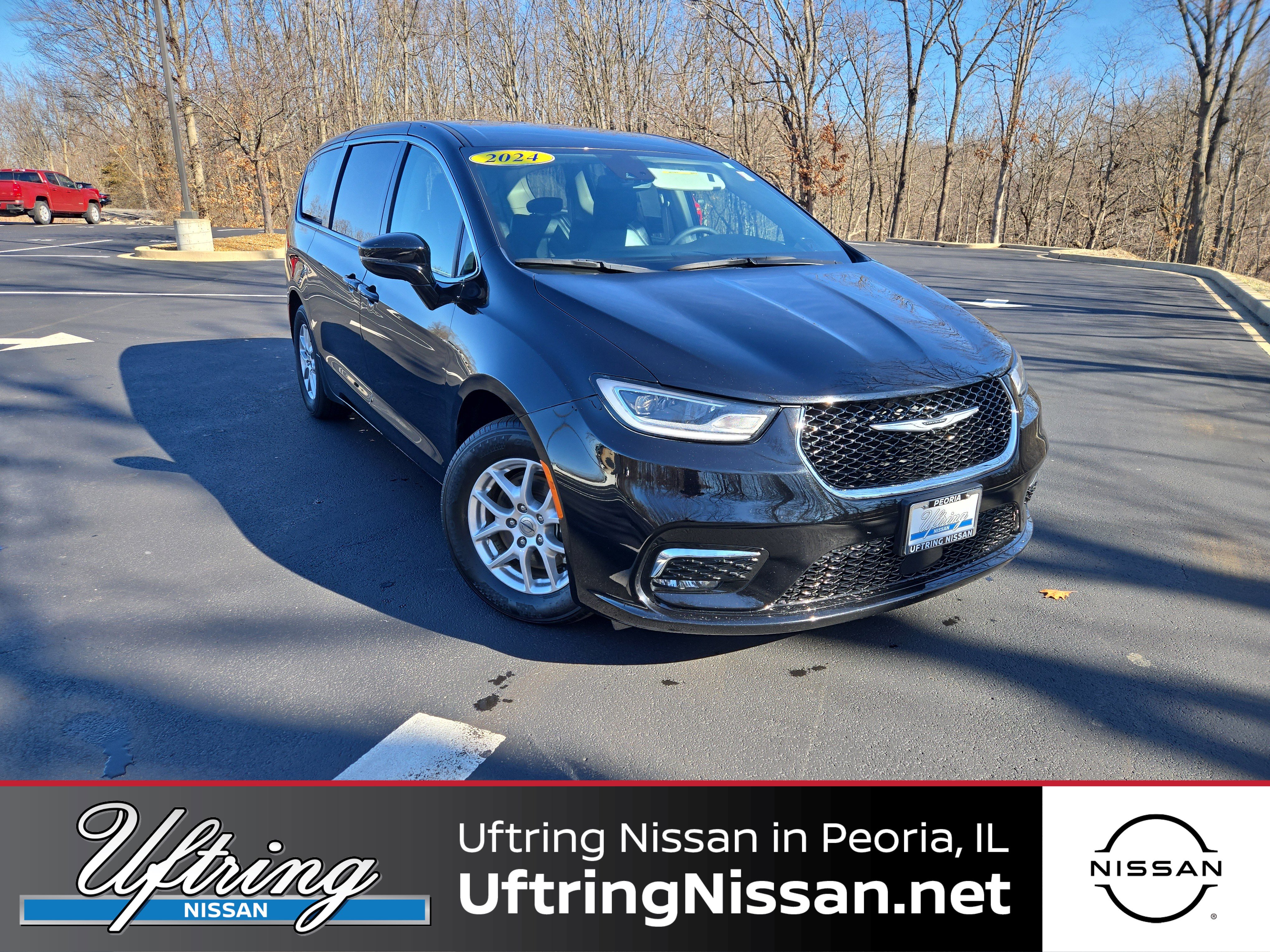 Used 2024 Chrysler Pacifica Touring-L