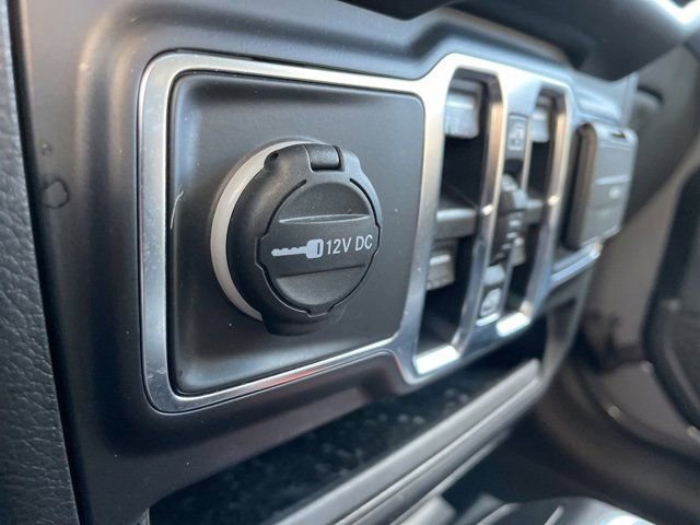 Used 2021 Jeep Wrangler Unlimited Sahara image 16