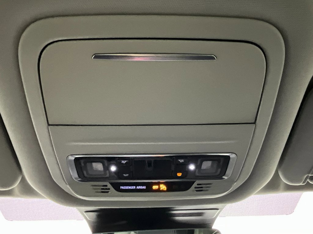 Used 2025 Lincoln Nautilus Premier image 13