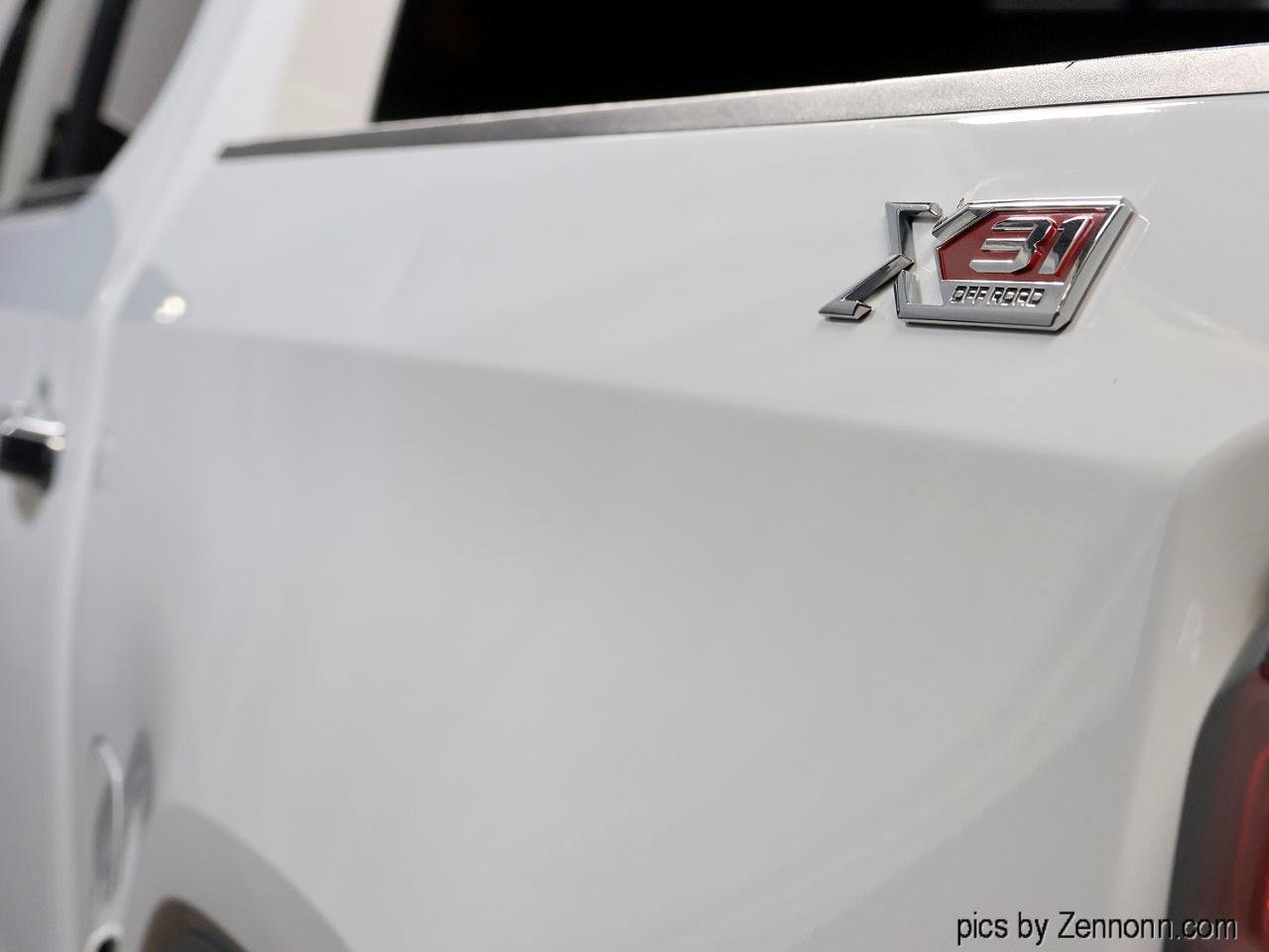 Used 2020 GMC Sierra 1500 SLT w/ SLT Premium Package AWD/4WD image 10