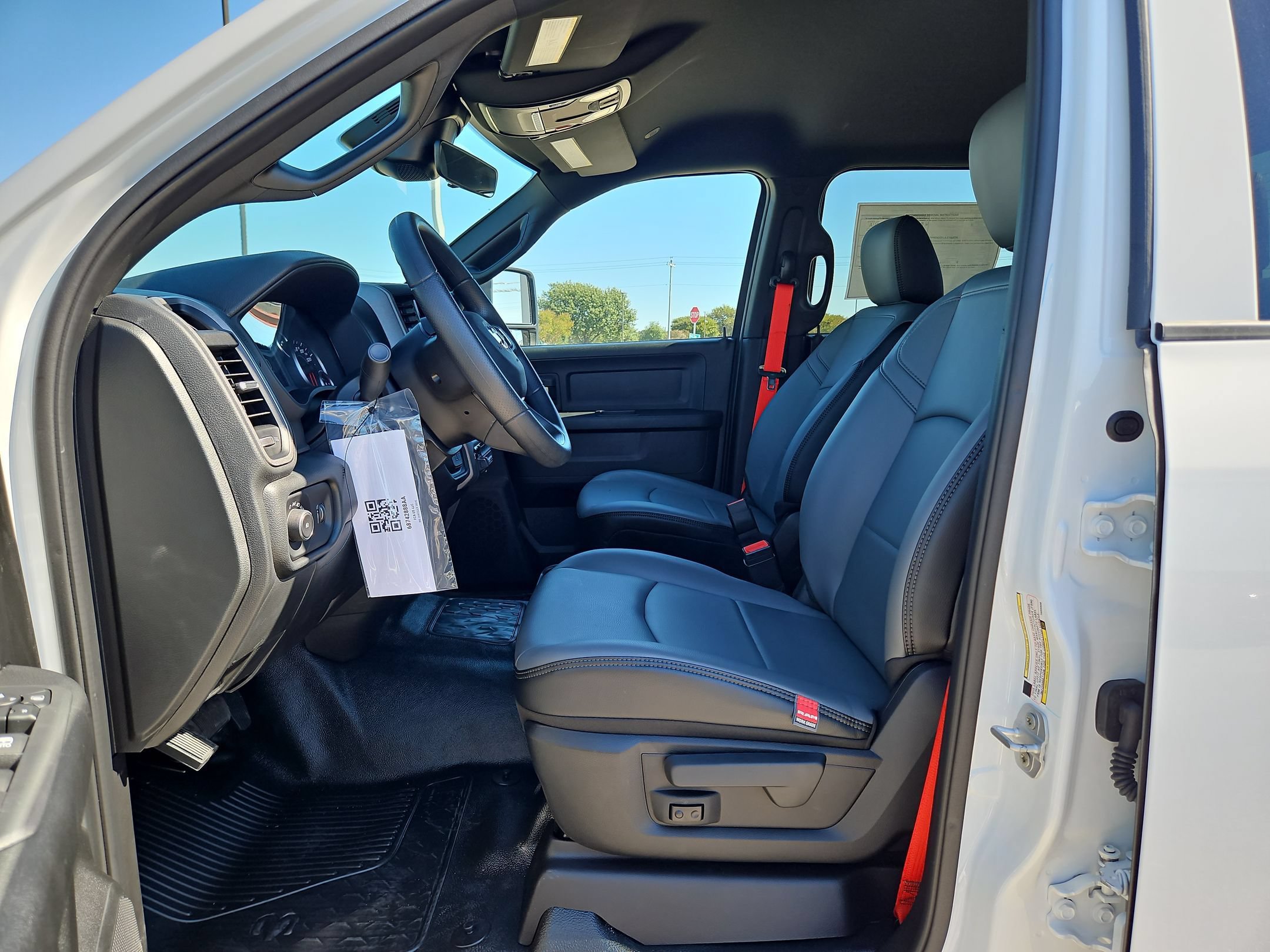 New 2026 RAM 3500 Tradesman AWD/4WD image 9