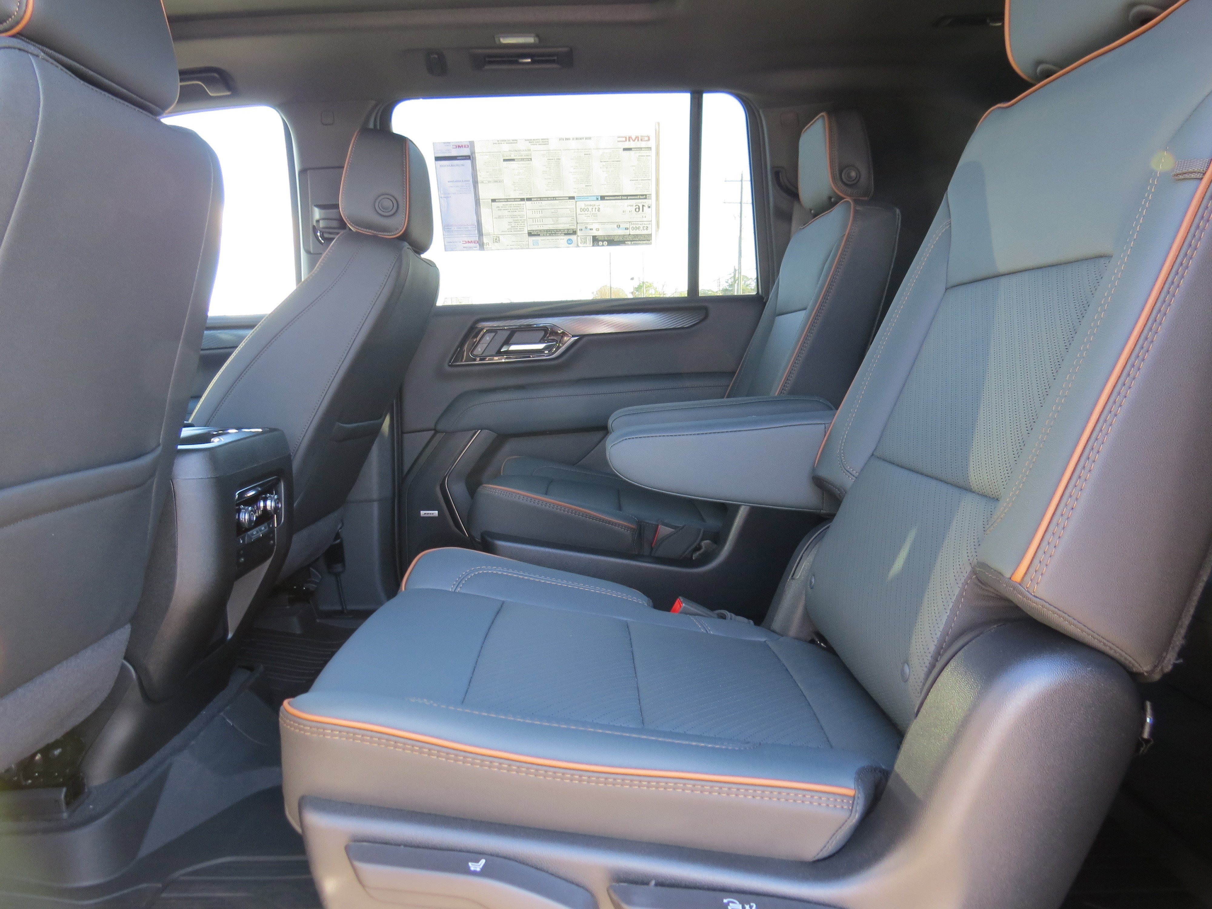 New 2026 GMC Yukon XL AT4 w/ AT4 Premium Package image 18