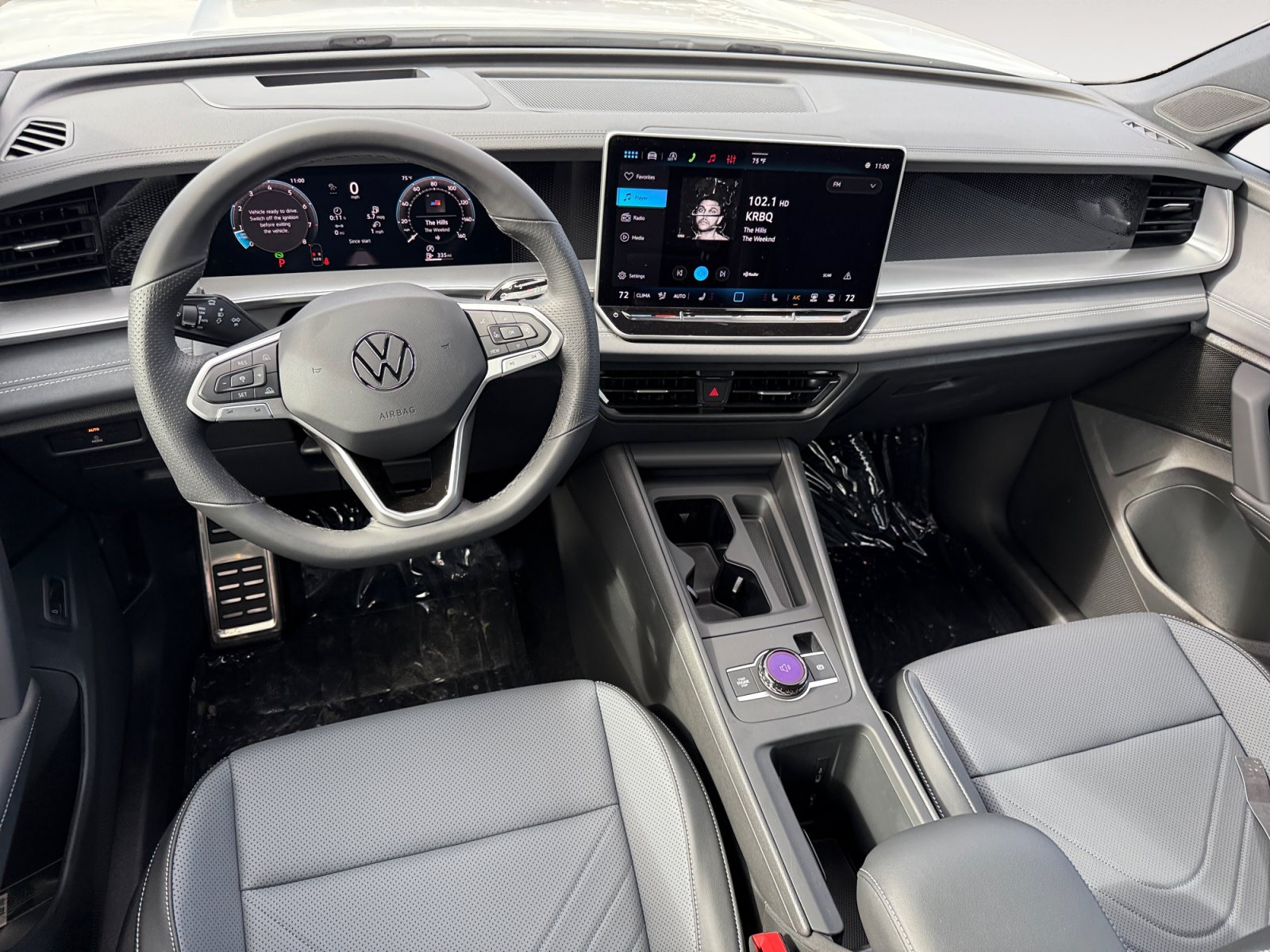 New 2026 Volkswagen Tiguan SE R-Line FWD image 15