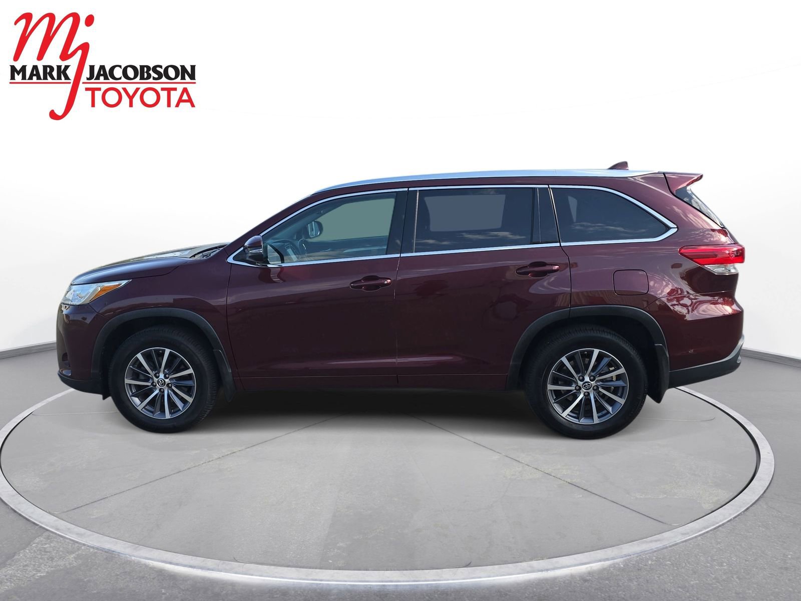 Used 2018 Toyota Highlander XLE image 12