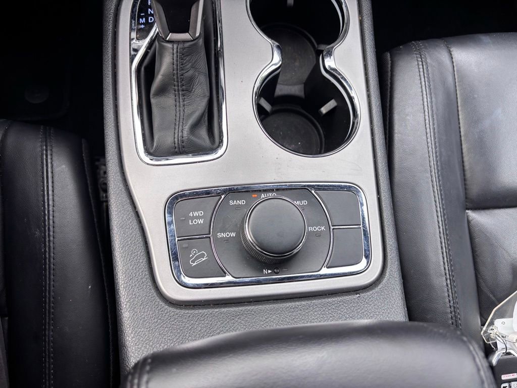 Used 2021 Jeep Grand Cherokee Limited AWD/4WD image 24