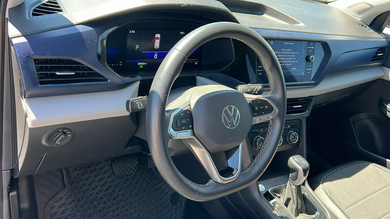 Certified 2022 Volkswagen Taos SE FWD image 10
