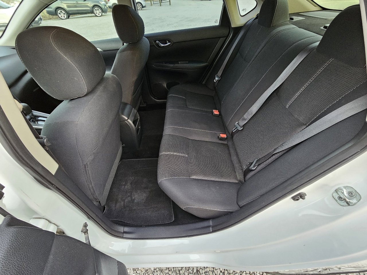 Used 2016 Nissan Sentra S image 19