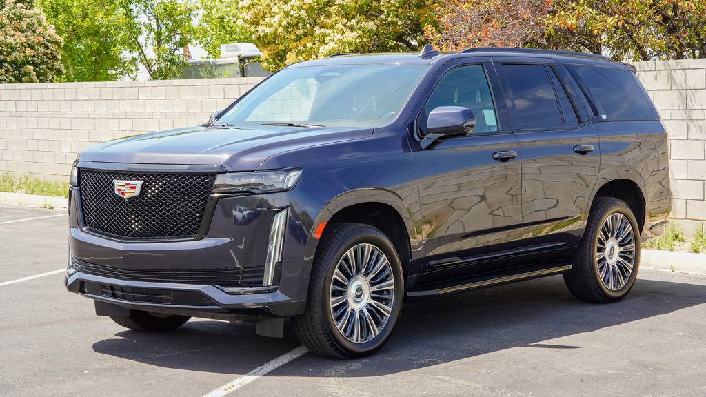 Used 2023 Cadillac Escalade Sport Platinum image 3