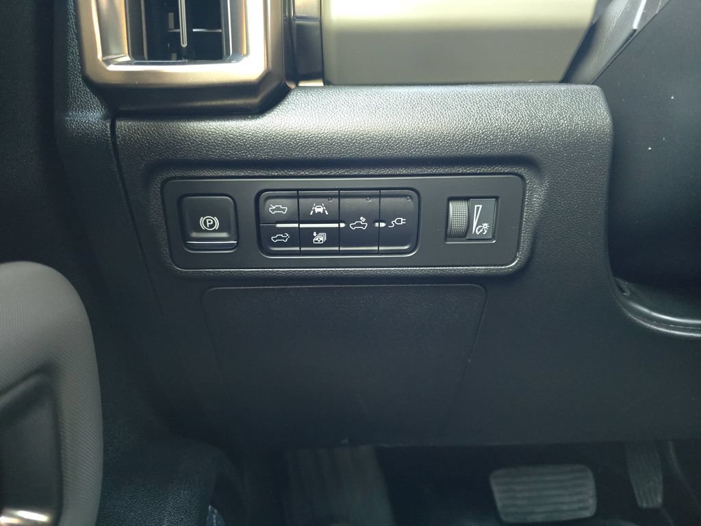 Used 2025 GMC Hummer EV 2X AWD/4WD image 27