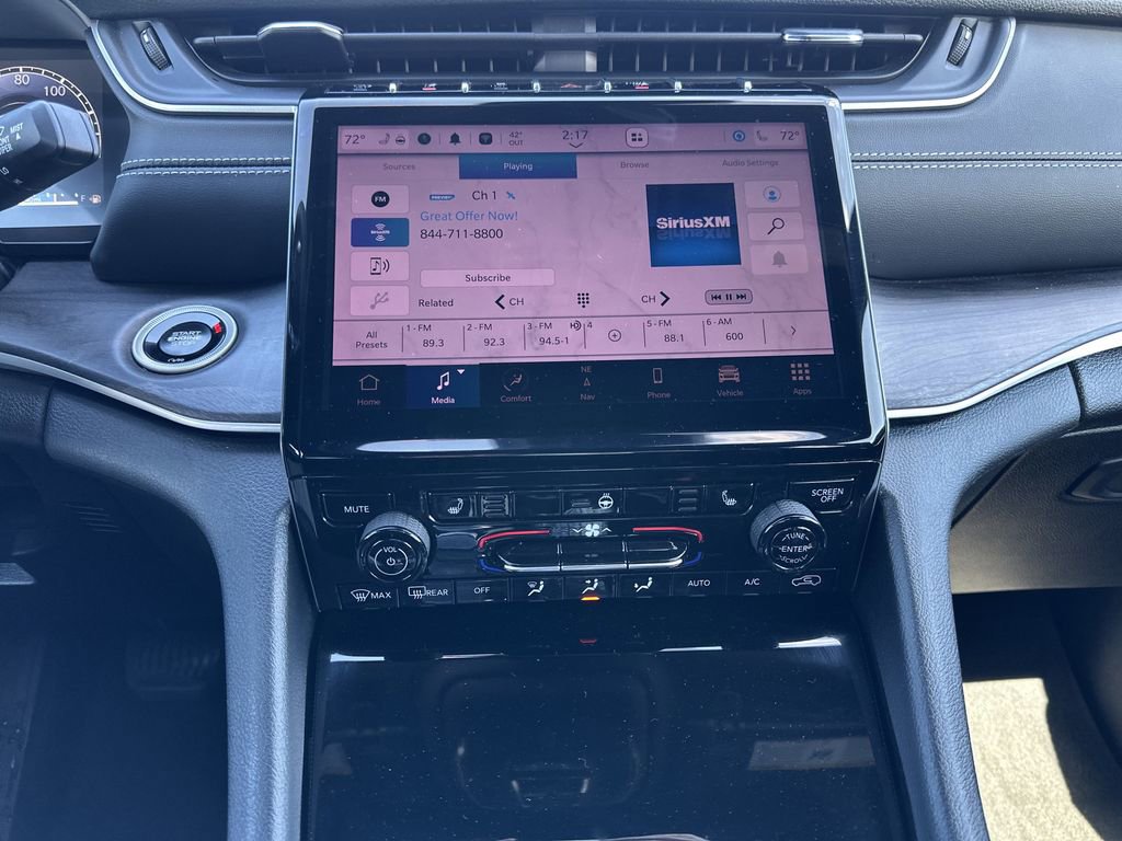 Certified 2025 Jeep Grand Cherokee Limited image 11