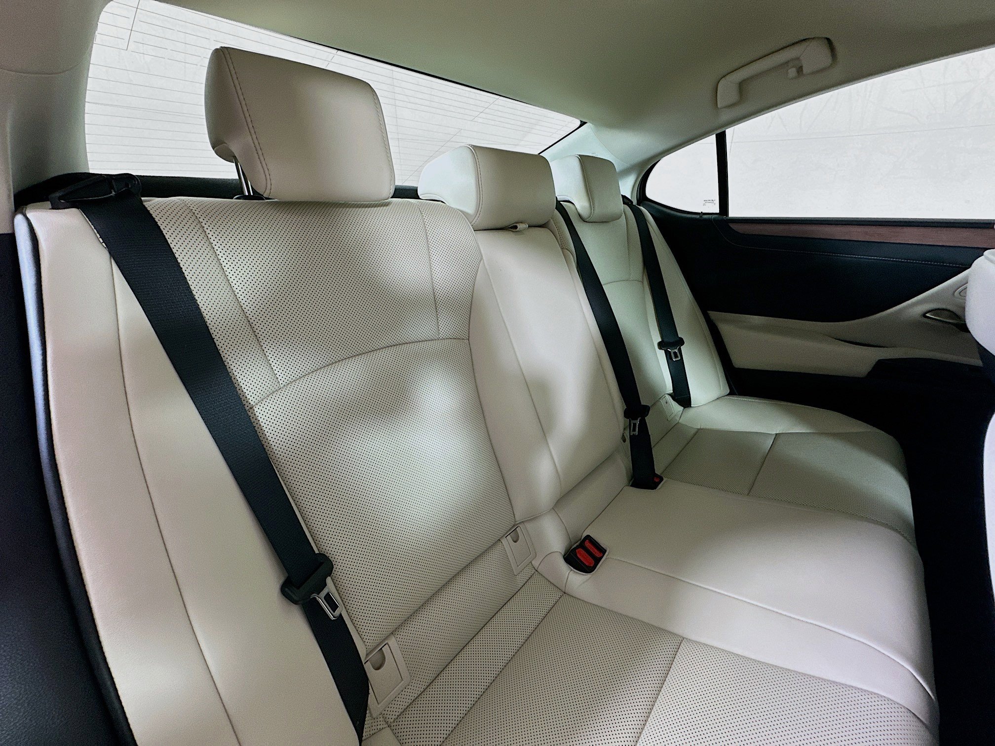 Used 2025 Lexus ES 350 w/ Premium Package image 25