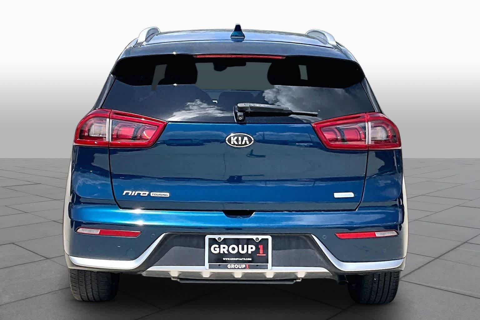 Used 2018 Kia Niro Touring FWD image 5