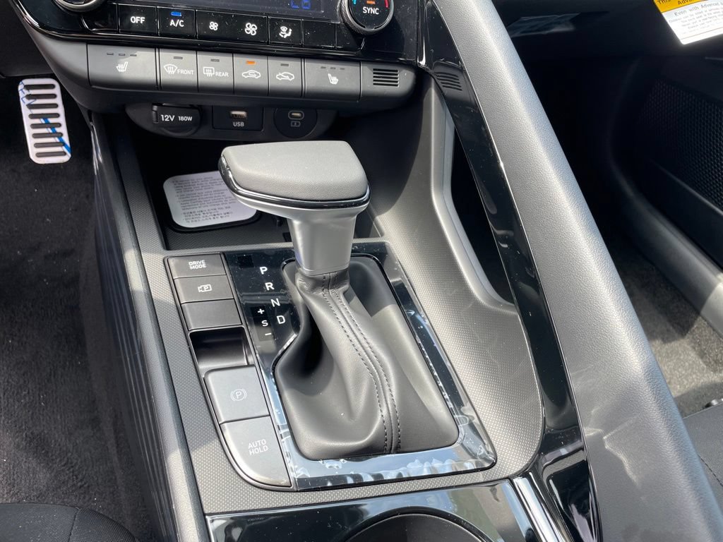 New 2026 Hyundai Elantra SEL Sport Premium FWD image 17