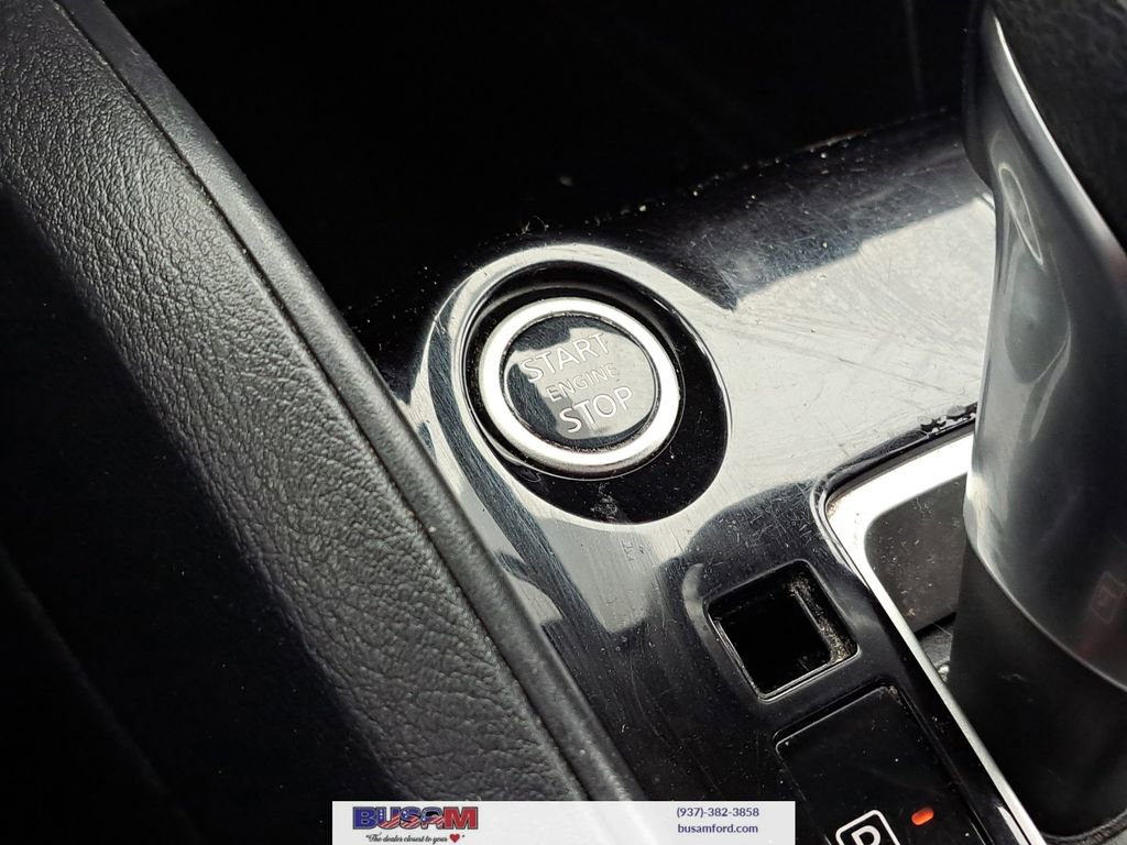 Used 2021 Nissan Versa SV image 20