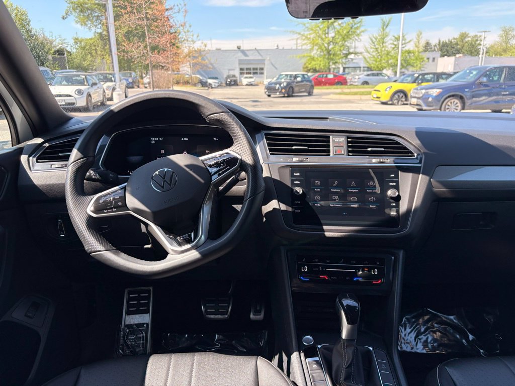 Used 2022 Volkswagen Tiguan SE R-Line AWD/4WD image 20