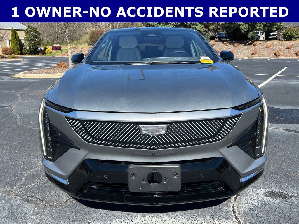 Used 2025 Cadillac Optiq Luxury 1 AWD/4WD image 12