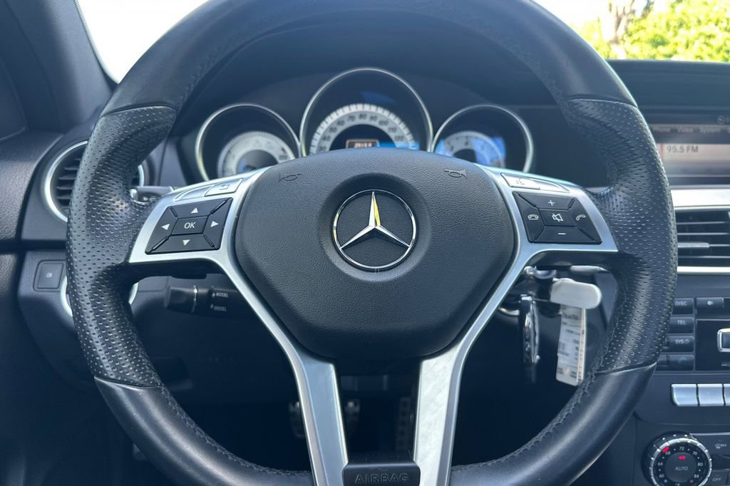 Used 2013 Mercedes-Benz C 250 Coupe image 23