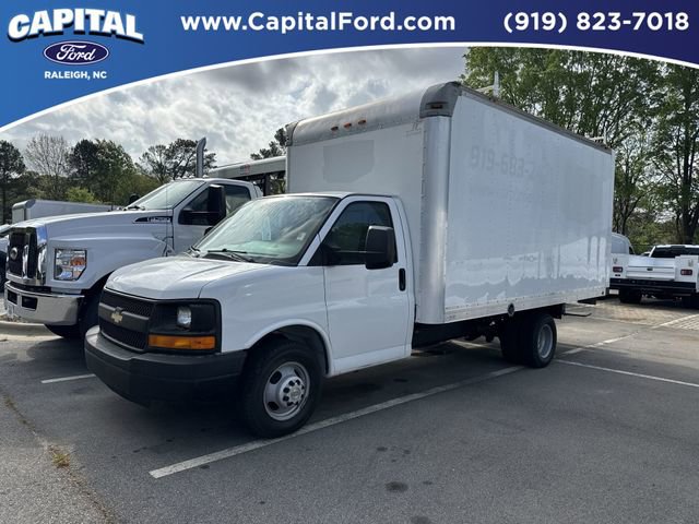 Used 2015 Chevrolet Express 3500 Extended RWD image 5