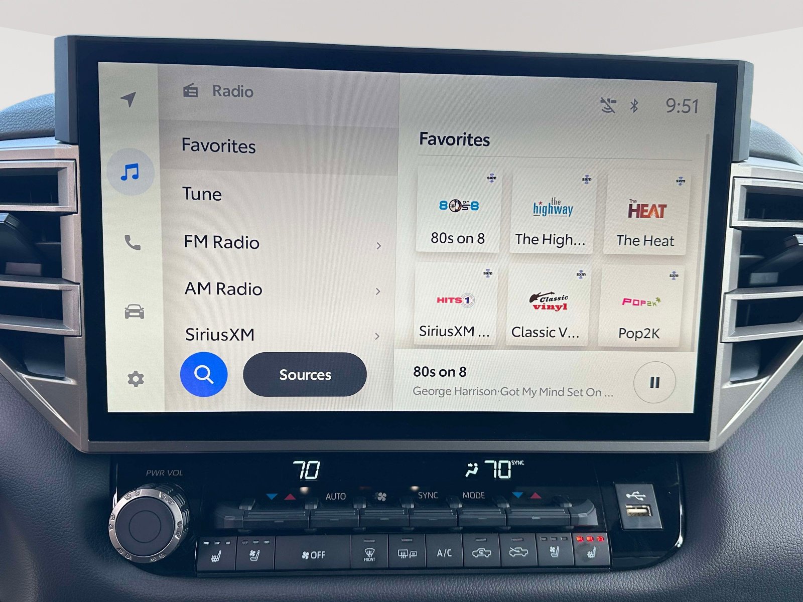 Used 2025 Toyota Tundra Limited image 9