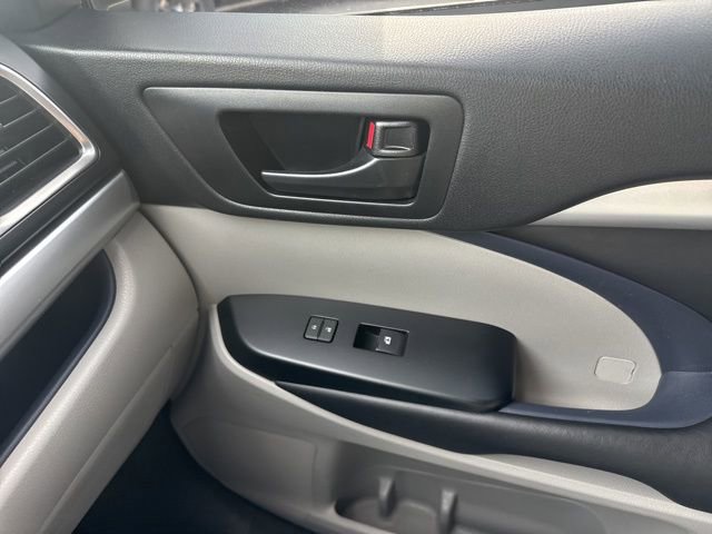 Used 2019 Toyota Highlander Plus image 21