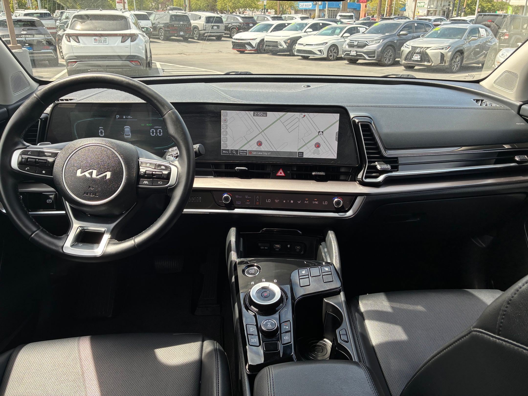 Used 2025 Kia Sportage EX AWD/4WD image 27