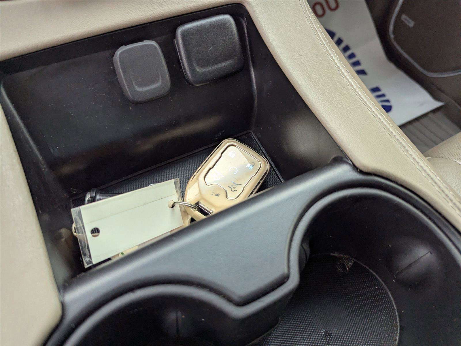 Used 2018 GMC Yukon SLT w/ Premium Edition image 23