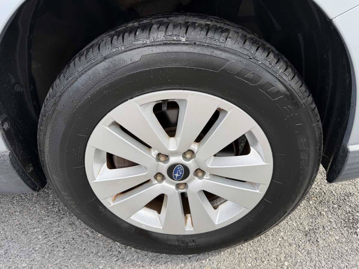 Used 2017 Subaru Outback 2.5i Premium AWD/4WD image 22