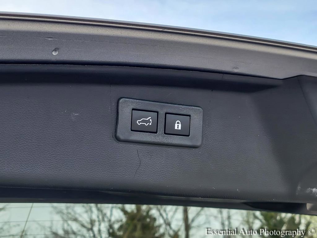 Used 2024 Subaru Outback Premium image 27