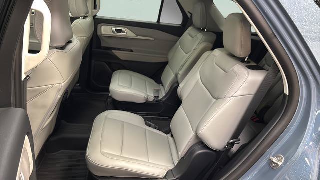 New 2026 Ford Explorer Active w/ Active Comfort Package AWD/4WD image 32