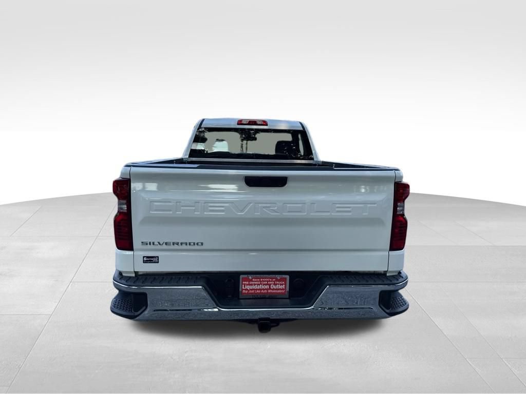 Used 2025 Chevrolet Silverado 1500 W/T RWD image 4