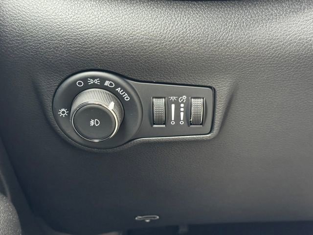 New 2026 Jeep Compass Limited image 23