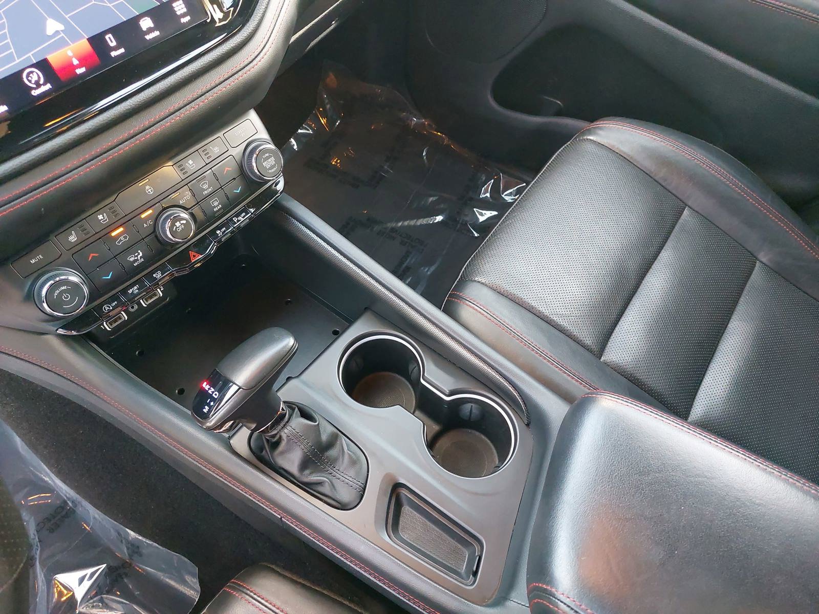 Used 2024 Dodge Durango GT image 26