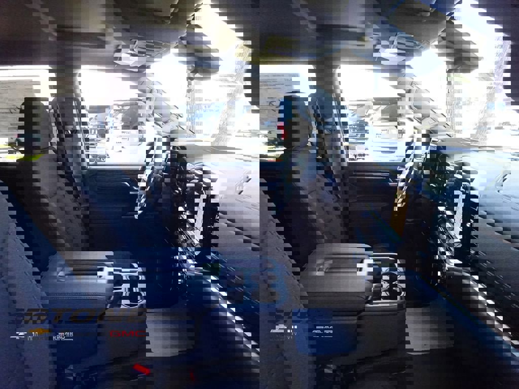 New 2026 GMC Sierra 1500 Elevation image 17