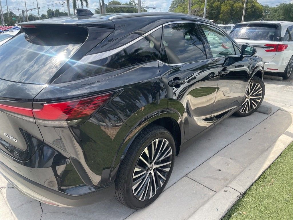 Used 2023 Lexus RX 350 Premium Plus w/ Cold Area Package FWD image 7