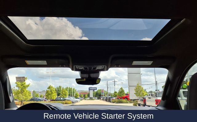 Used 2024 Chevrolet Silverado 1500 High Country w/ Technology Package image 24