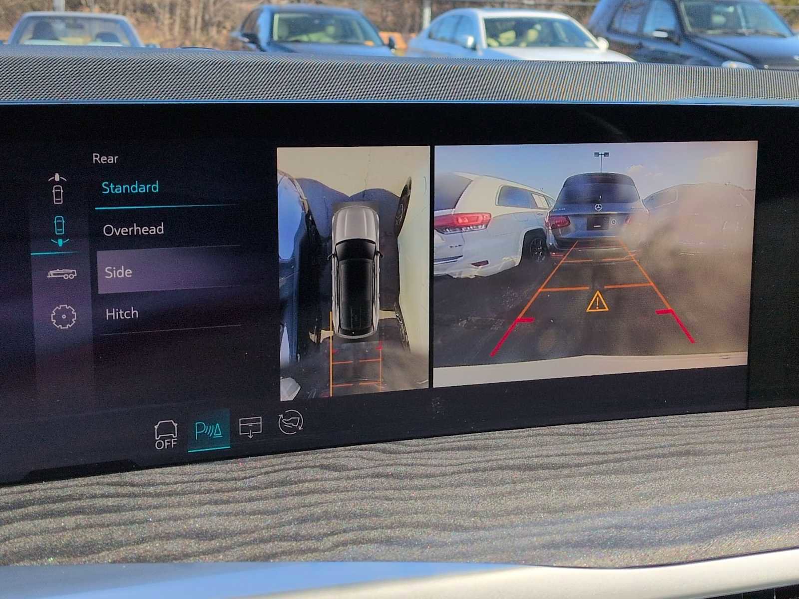 Used 2025 Cadillac Escalade IQ Luxury 2 image 31