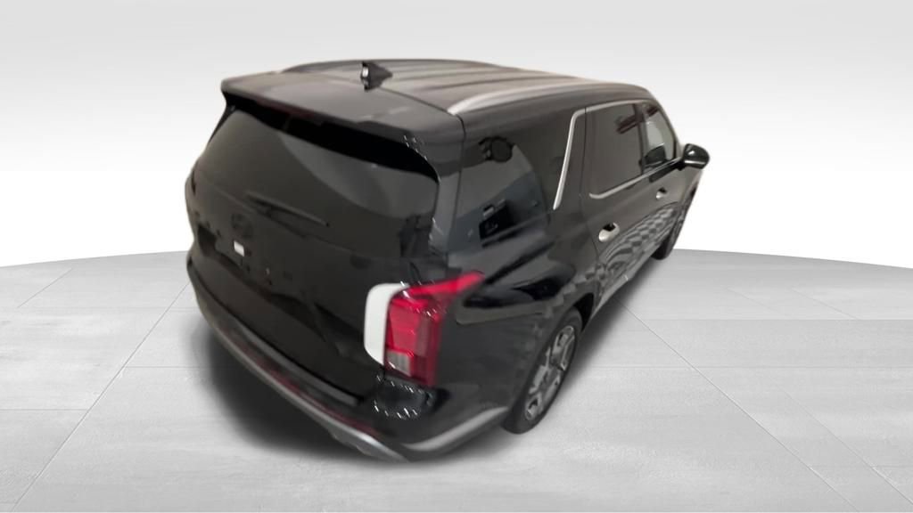 Certified 2025 Hyundai Palisade SEL image 3