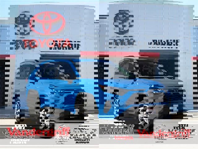 Certified 2020 Toyota RAV4 LE image 1