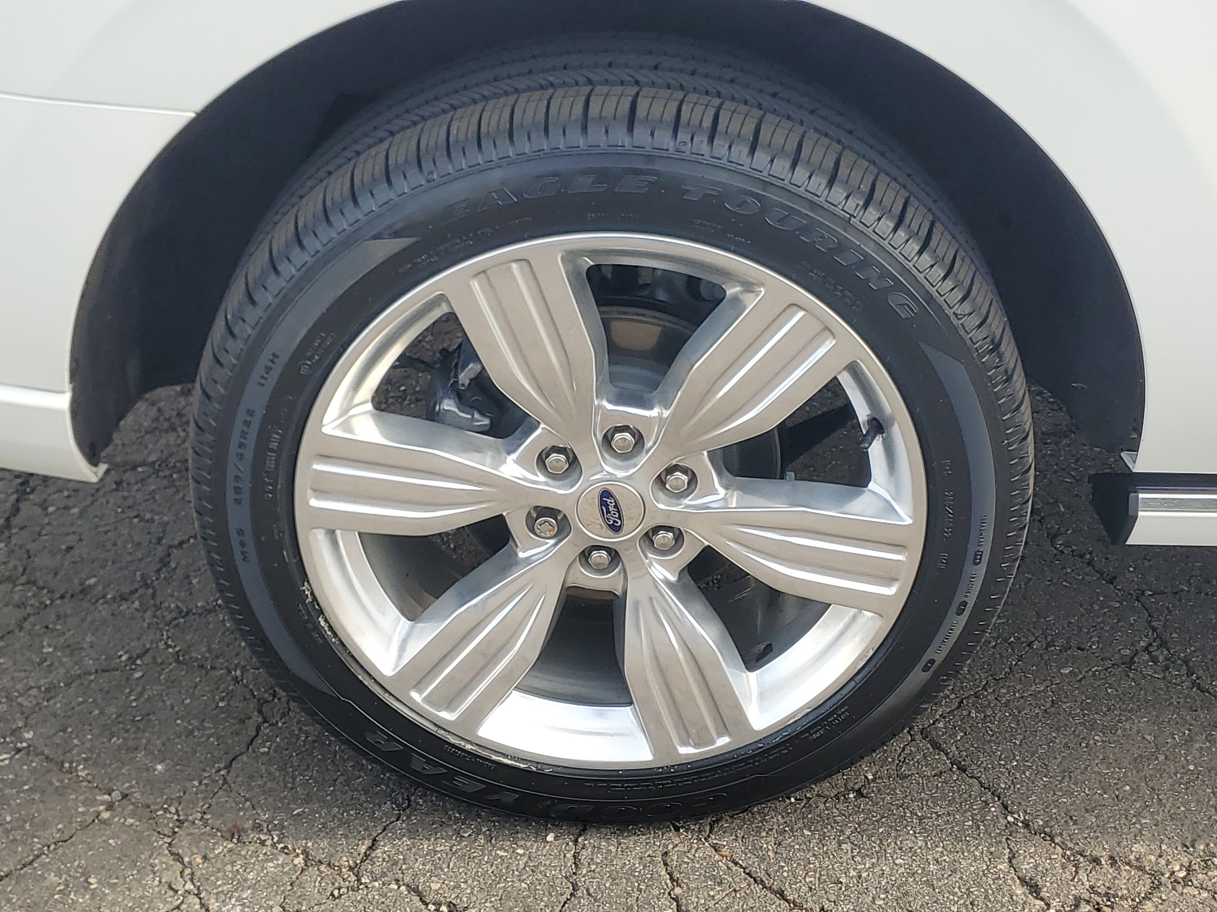 Used 2023 Ford Expedition Platinum image 7