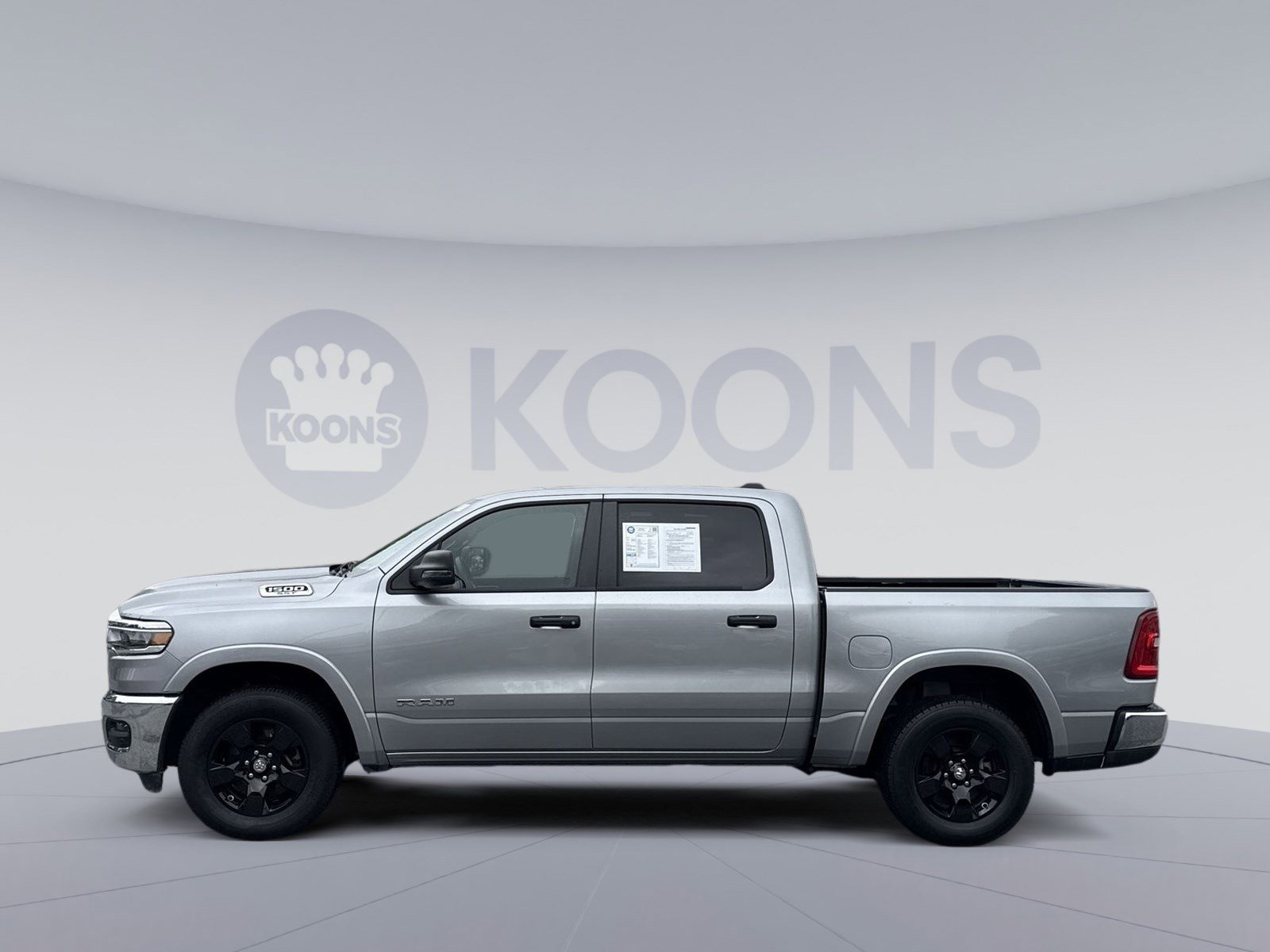 Used 2025 RAM 1500 Big Horn AWD/4WD image 2