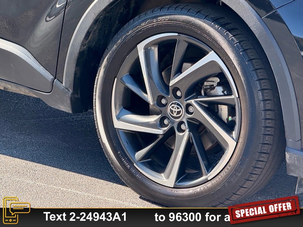 Used 2022 Toyota C-HR Limited image 23