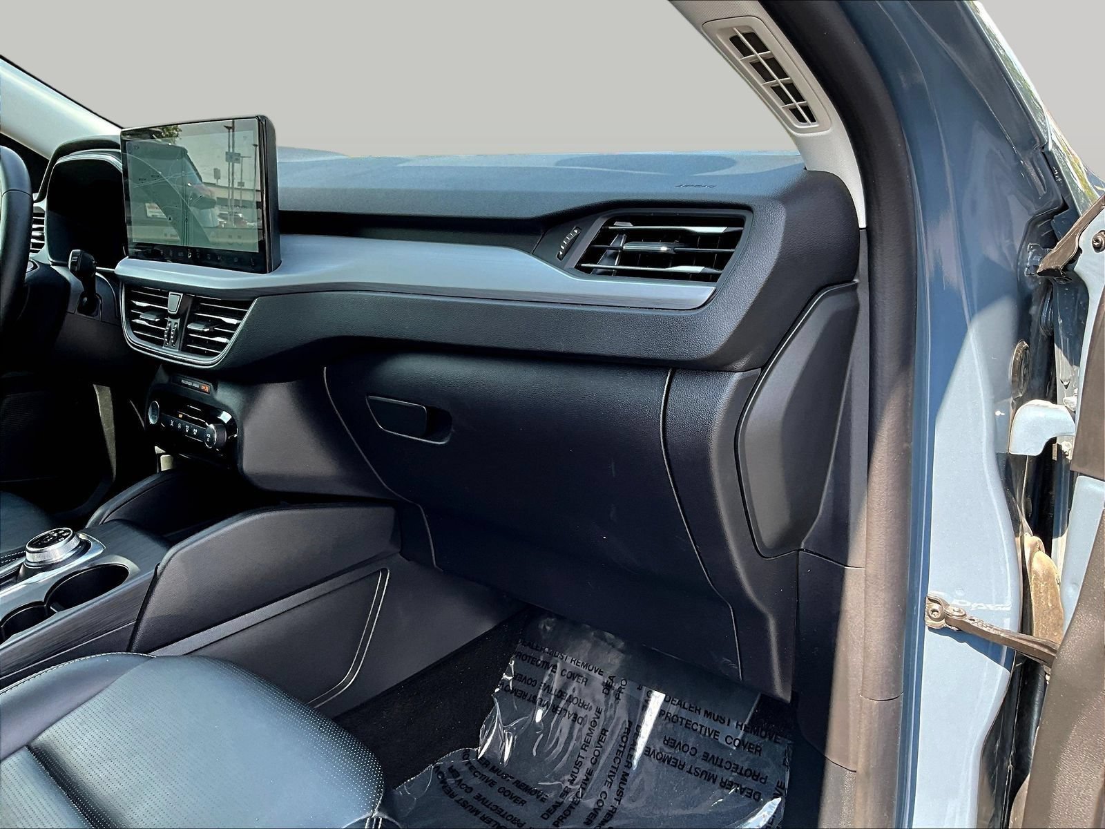 Used 2025 Ford Escape Platinum AWD/4WD image 29