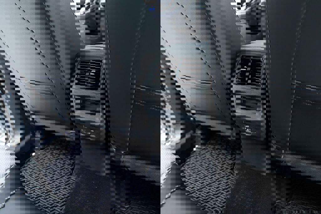 New 2026 Volkswagen Tiguan SE image 78