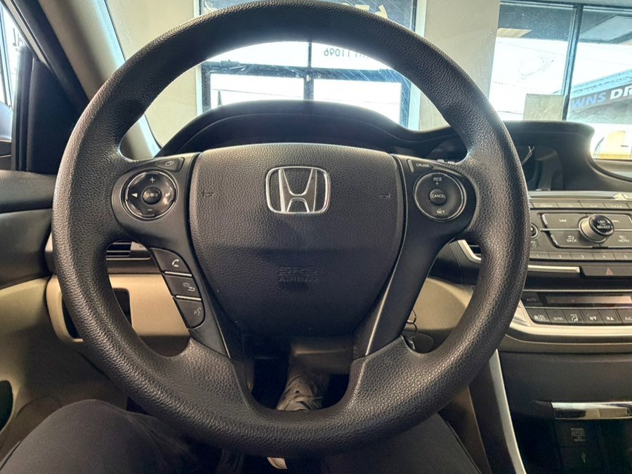 Used 2015 Honda Accord LX image 39